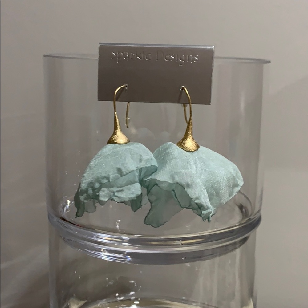 Flower chiffon earrings